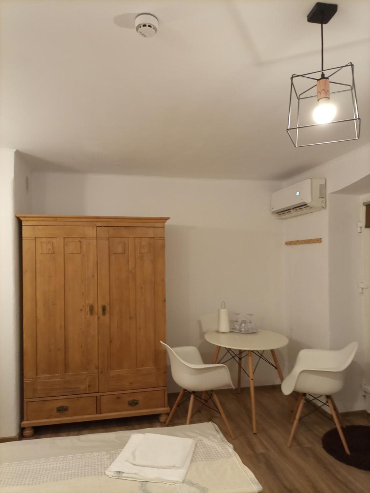 Gloria Apartments Sighişoara Quarto foto